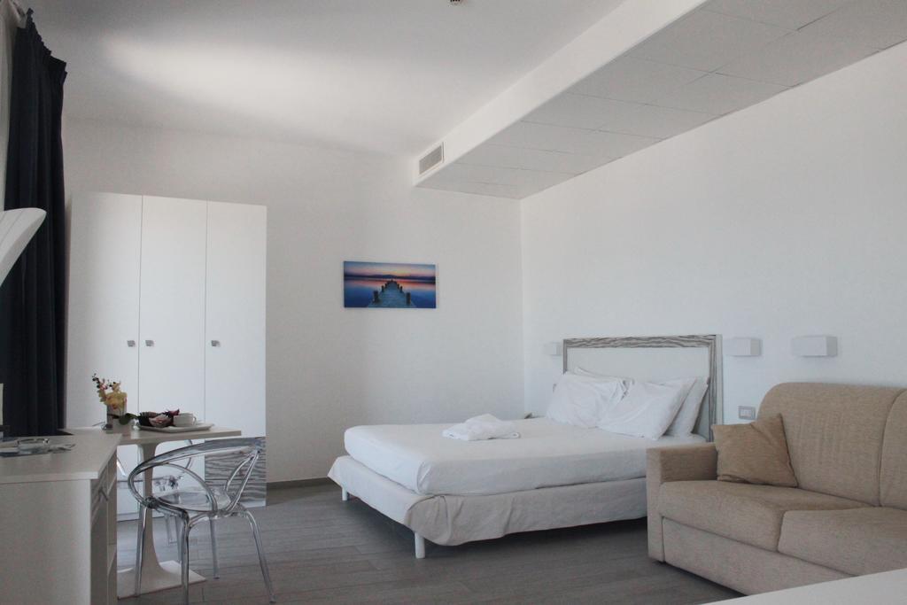 Hotel Miramare Marina di Ragusa Oda fotoğraf