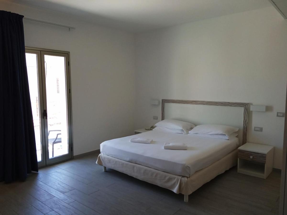 Hotel Miramare Marina di Ragusa Dış mekan fotoğraf